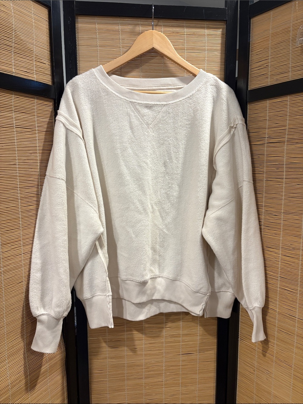 American Eagle Outfitters Cream Crewneck Pullover